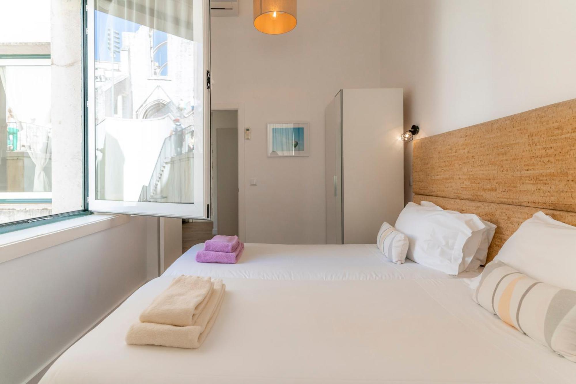 Apartment Lv Premier Chiado- Ch Lisbon